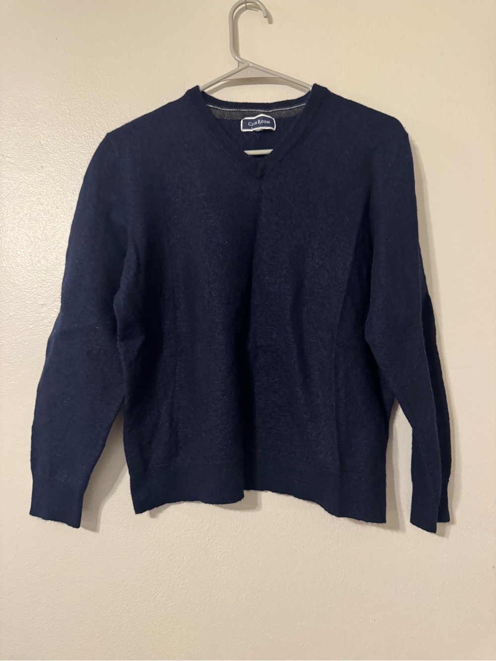 Club Room Men's V-Neck Sweater in Navy